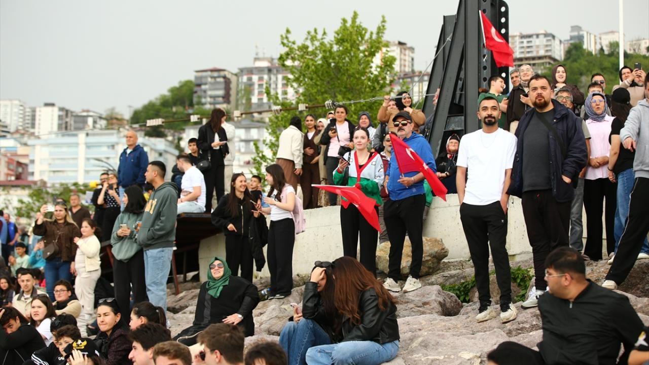 SOLOTÜRK Giresun'da gösteri uçuşu gerçekleştirdi 6