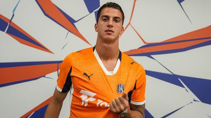 Galatasaray, Başakşehir'den transfer yapıyor 7