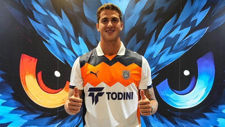Galatasaray, Başakşehir'den transfer yapıyor 8