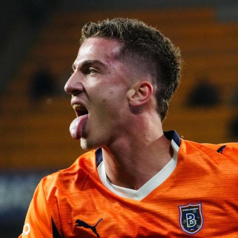 Galatasaray, Başakşehir'den transfer yapıyor 9