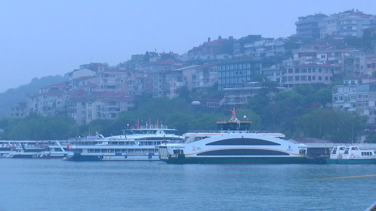 İstanbul'a sis indi! Göz gözü görmedi: Trafikte zor anlar yaşandı 3