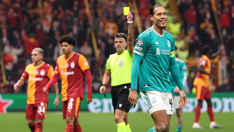 Van Dijk transferinde Sneijder araya girdi 11