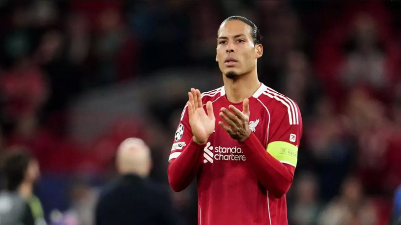 Van Dijk transferinde Sneijder araya girdi 4
