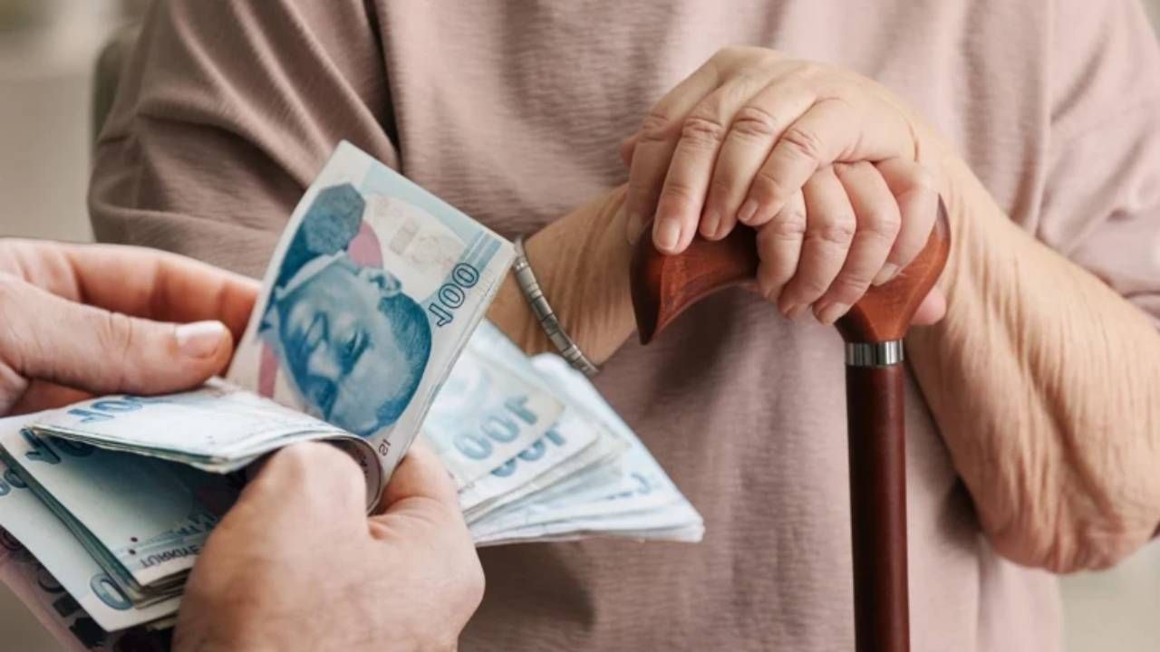 Milyonların beklediği rakamı duyurdu! SGK uzmanı İsa Karakaş'tan temmuz zammı için yeni tahmin: 'En kötü senaryoda...' 8