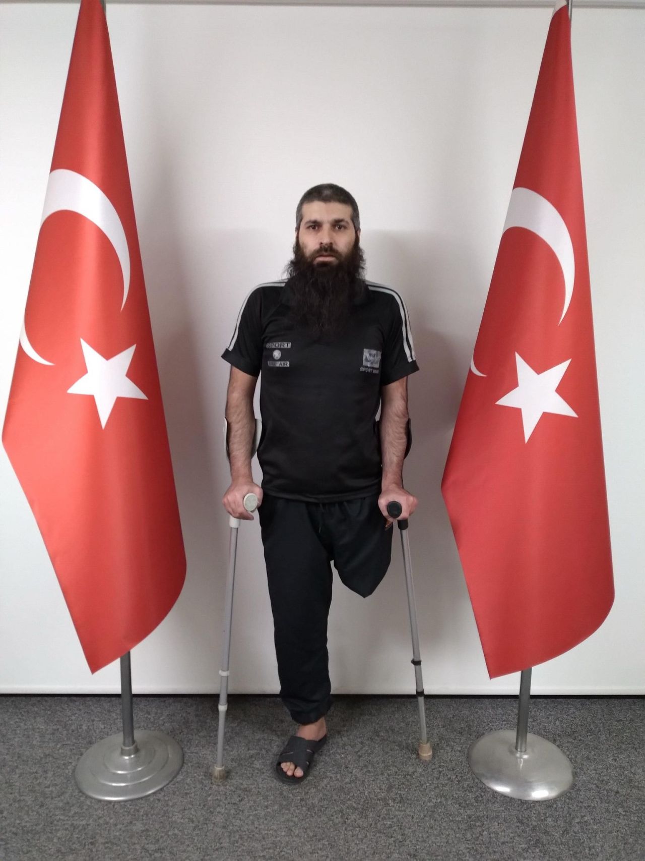 Kırmızı bültenli 10 DEAŞ'lı paketlendi! MİT'ten Suriye'de DEAŞ operasyonu: Ankara Garı katliamı faillerinin suç ortağı yakalandı! 1