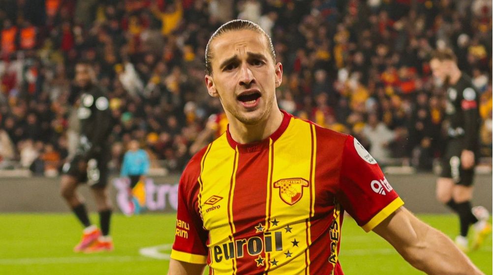 Süper Lig'de Türk oyunculardan oluşan en değerli 11 3