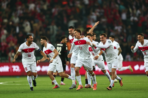 Dünya Kupası öncesi 2 milli yıldızdan kötü haber! Yetişecekler mi? 2