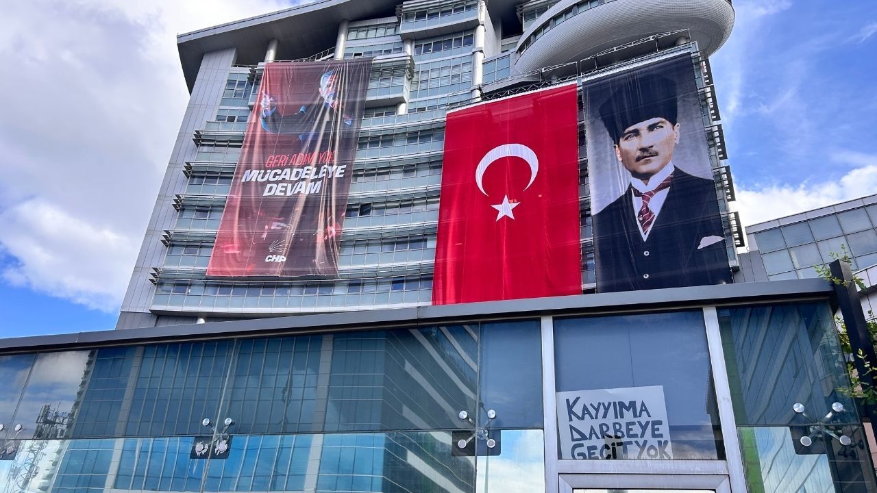 CHP'de kaos artıyor! Kemal Kılıçdaroğlu'ndan ilk açıklama: Mahkeme kararına uyun 10