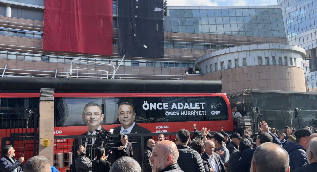 CHP'de sular durulmuyor... Özgür Özel ve Ekrem İmamoğlu CHP'den ayrılıp yeni parti kuracak! 6