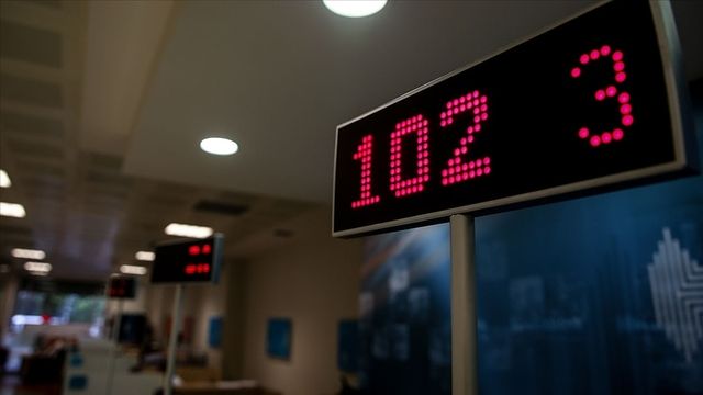 AREFE GÜNÜ BANKALAR AÇIK MI? 26 Mayıs 2026 Arefe Günü bankalar, kargolar, noterler, eczaneler açık mı? 2