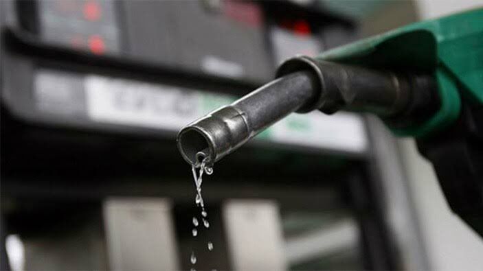 Bayram önü araç sürücülerine müjde! Benzine indirim geliyor: Yarından itibaren.... 1
