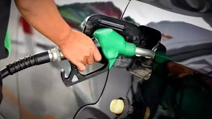 Bayram önü araç sürücülerine müjde! Benzine indirim geliyor: Yarından itibaren.... 4