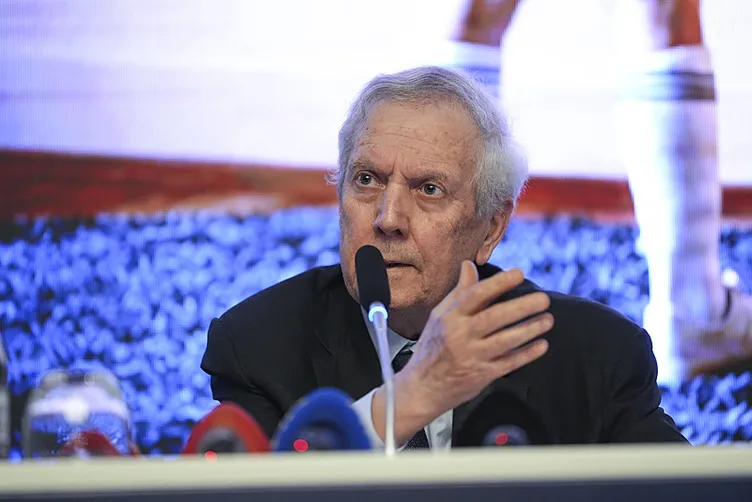 Kimse beklemiyordu! Aziz Yıldırım'dan yıldız futbolcuya şok 3