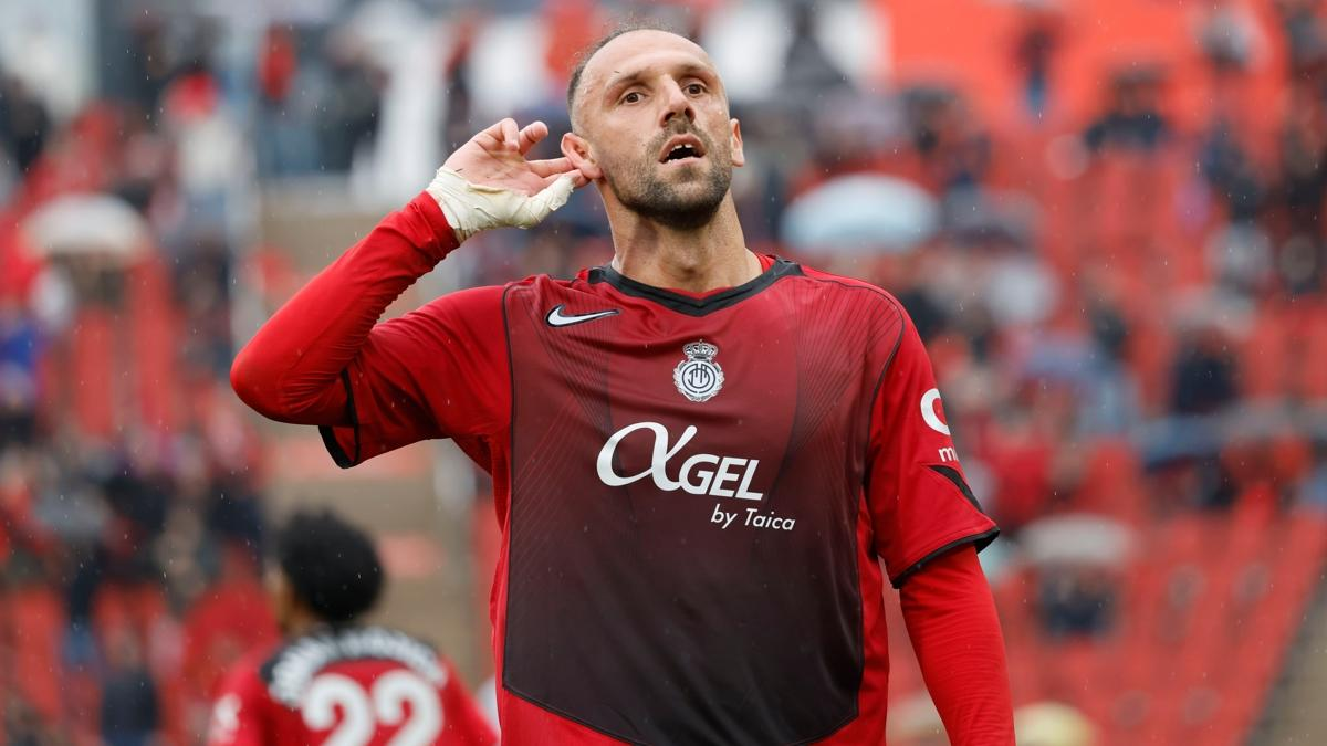 Ersin Düzen, Aziz Yıldırım'ın anlaştığı 2 golcüyü açıkladı 8