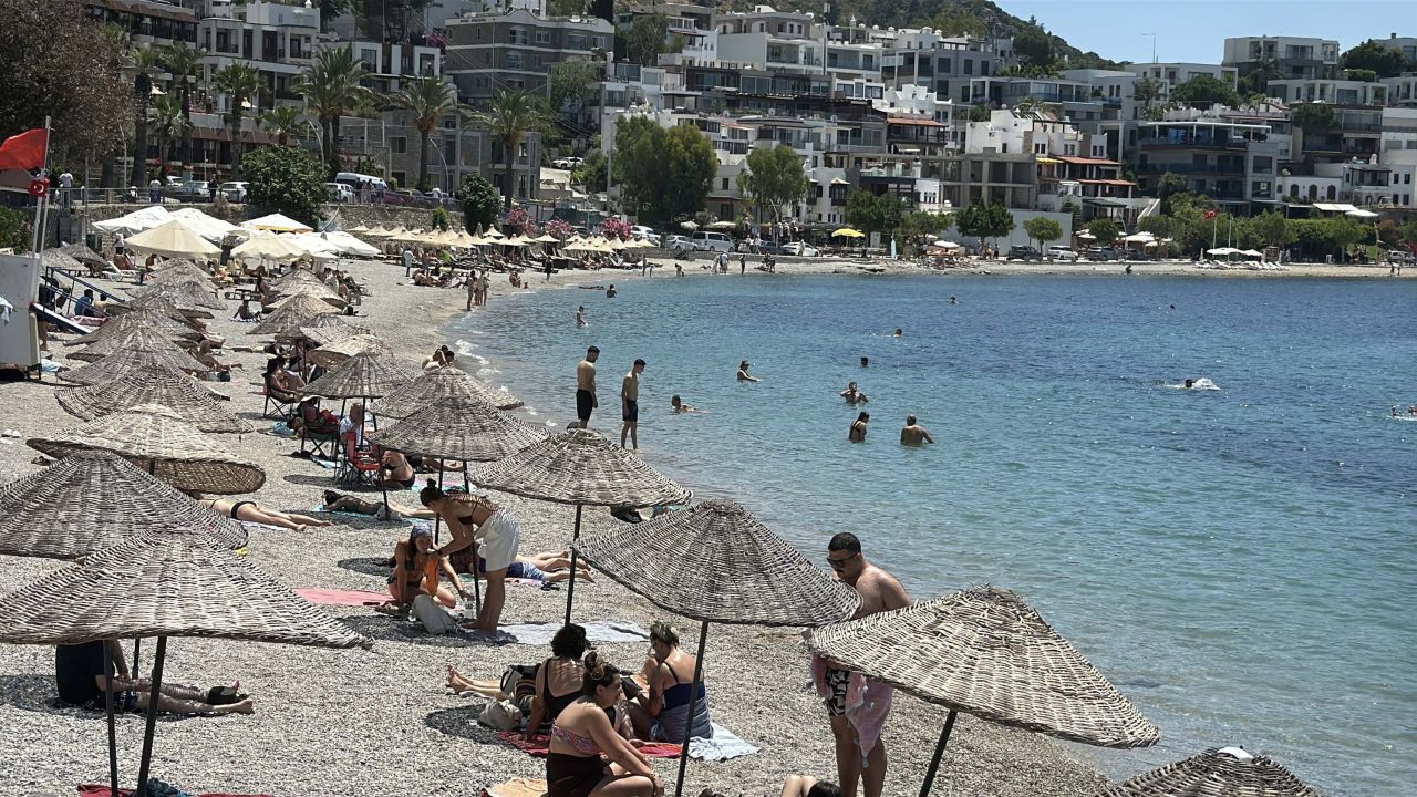 Herkes akın etti! Kurban Bayramı'nın ilk gününde Bodrum sahilleri doldu taştı 3