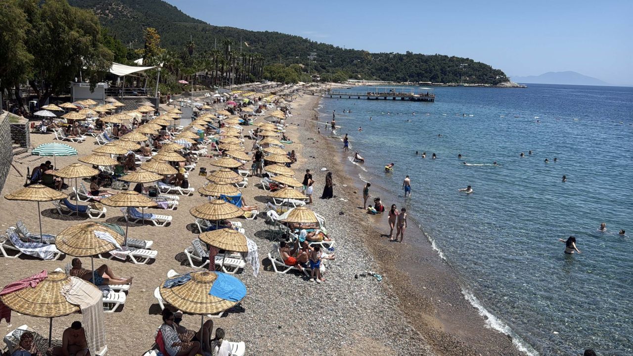 Herkes akın etti! Kurban Bayramı'nın ilk gününde Bodrum sahilleri doldu taştı 2