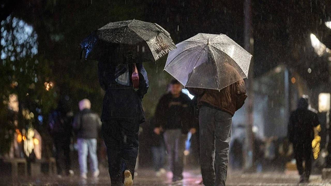 AKOM'dan İstanbul için son dakika uyarısı! 4 ilçeyi vuracak, saat verildi: Kuvvetli sağanak geliyor 8