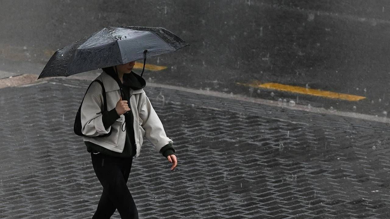 AKOM'dan İstanbul için son dakika uyarısı! 4 ilçeyi vuracak, saat verildi: Kuvvetli sağanak geliyor 2