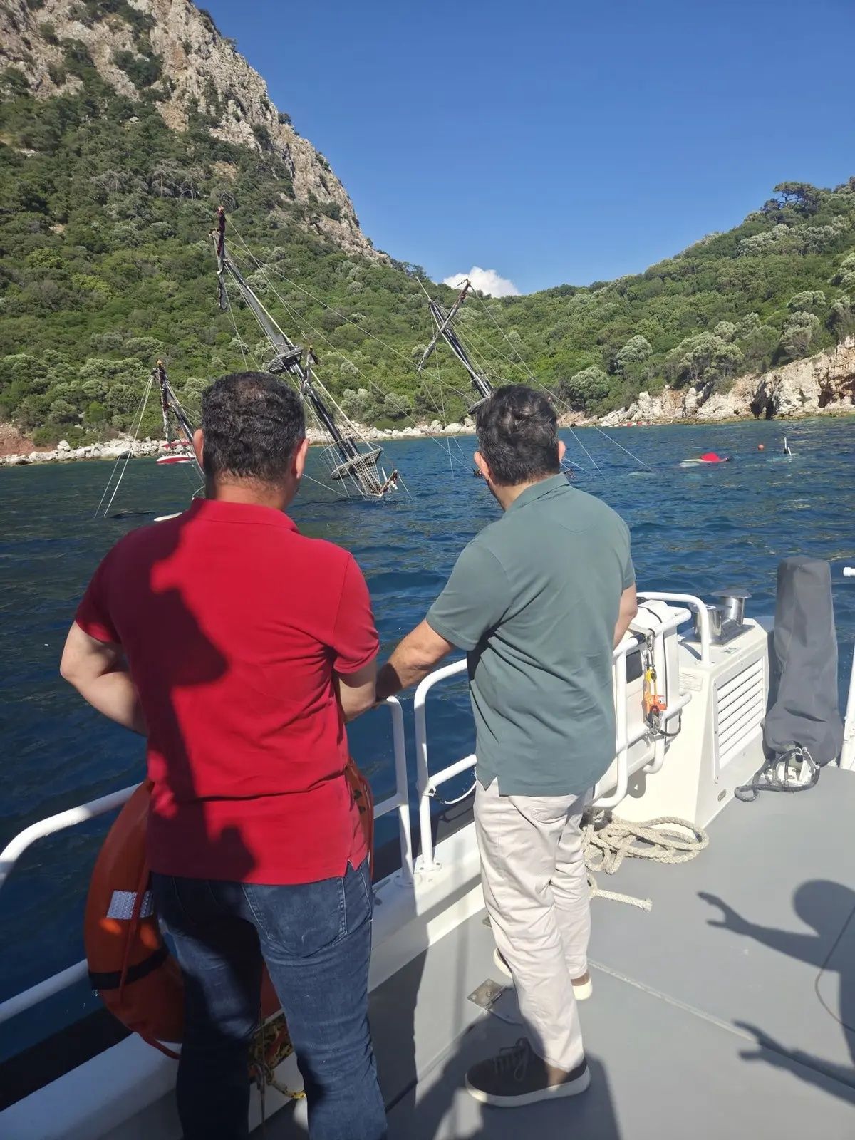 Marmaris'te korku dolu dakikalar: Tur teknesi battı! 110 yolcu vardı... 3