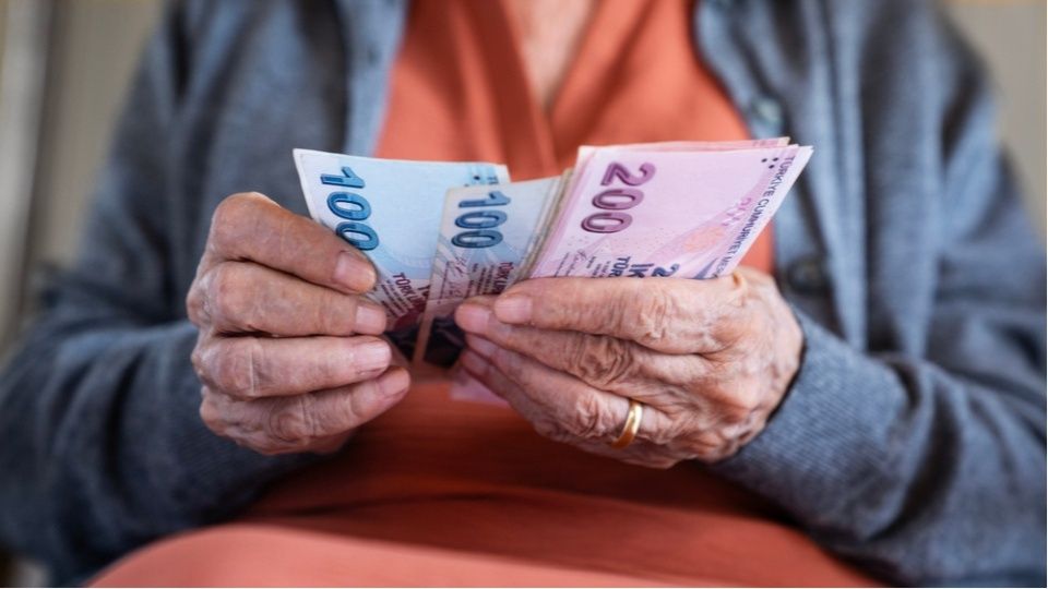 EYT’lilere bayram sonrası SGK şoku iddiası: Emeklilikler iptal edilebilir, maaşlar geri istenebilir! 6
