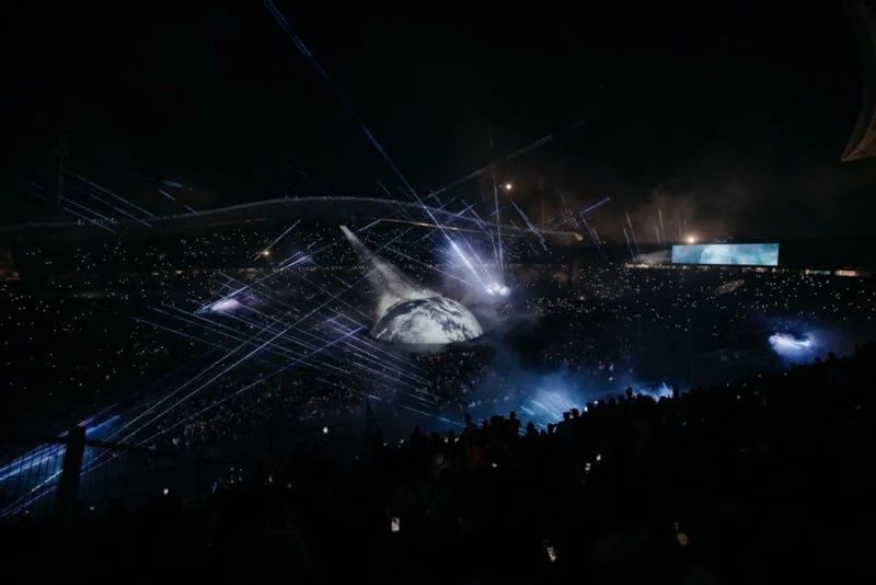 Dudak uçurtan hasılat... Kanye West İstanbul’daki tek konserinden bakın ne kadar kazandı! 7
