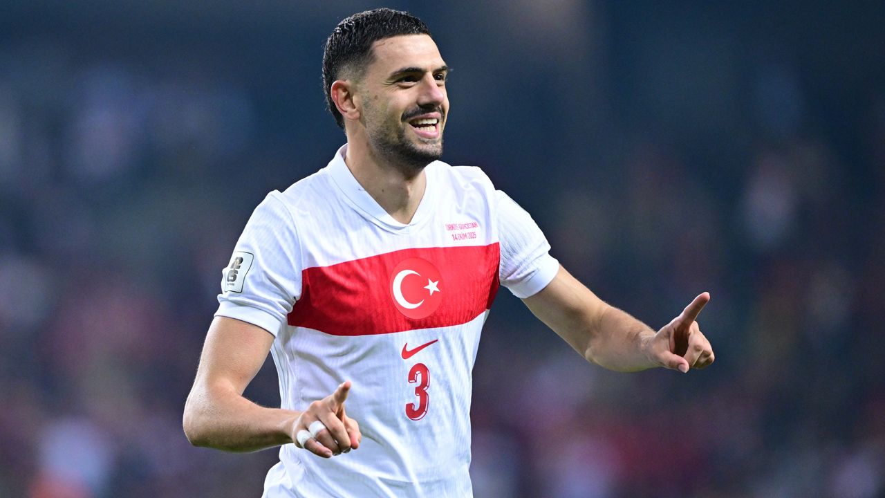 İşte Hakan Safi'nin 'anlaştık' dediği 2 milli futbolcu! Başkan olursa imzayı atacaklar 3