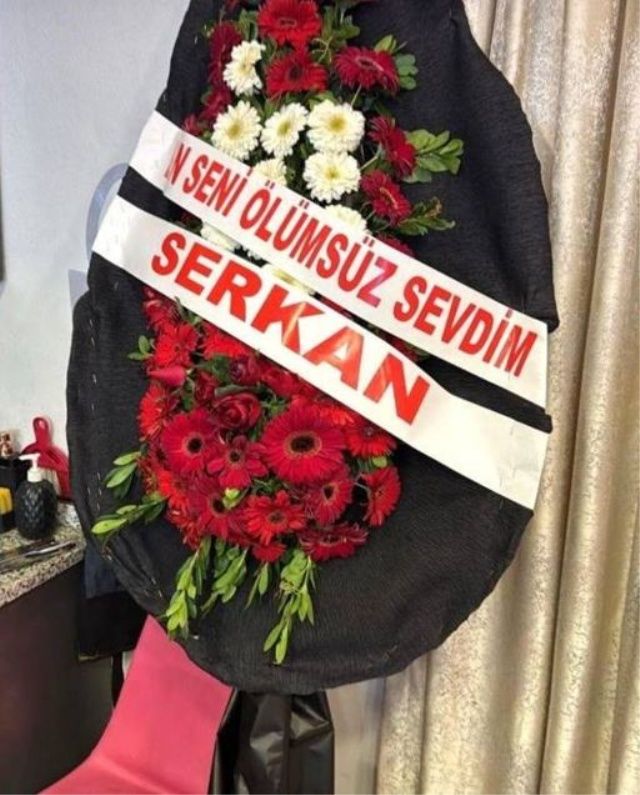 Çatalca'daki vahşette kan donduran detay: Cinayetten önce 'ölümsüz sevdim' çelengi göndermiş! 4