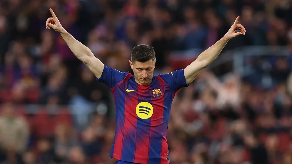 Yağız Sabuncuoğlu: "Lewandowski Fenerbahçe'ye gelmek istiyor" 9