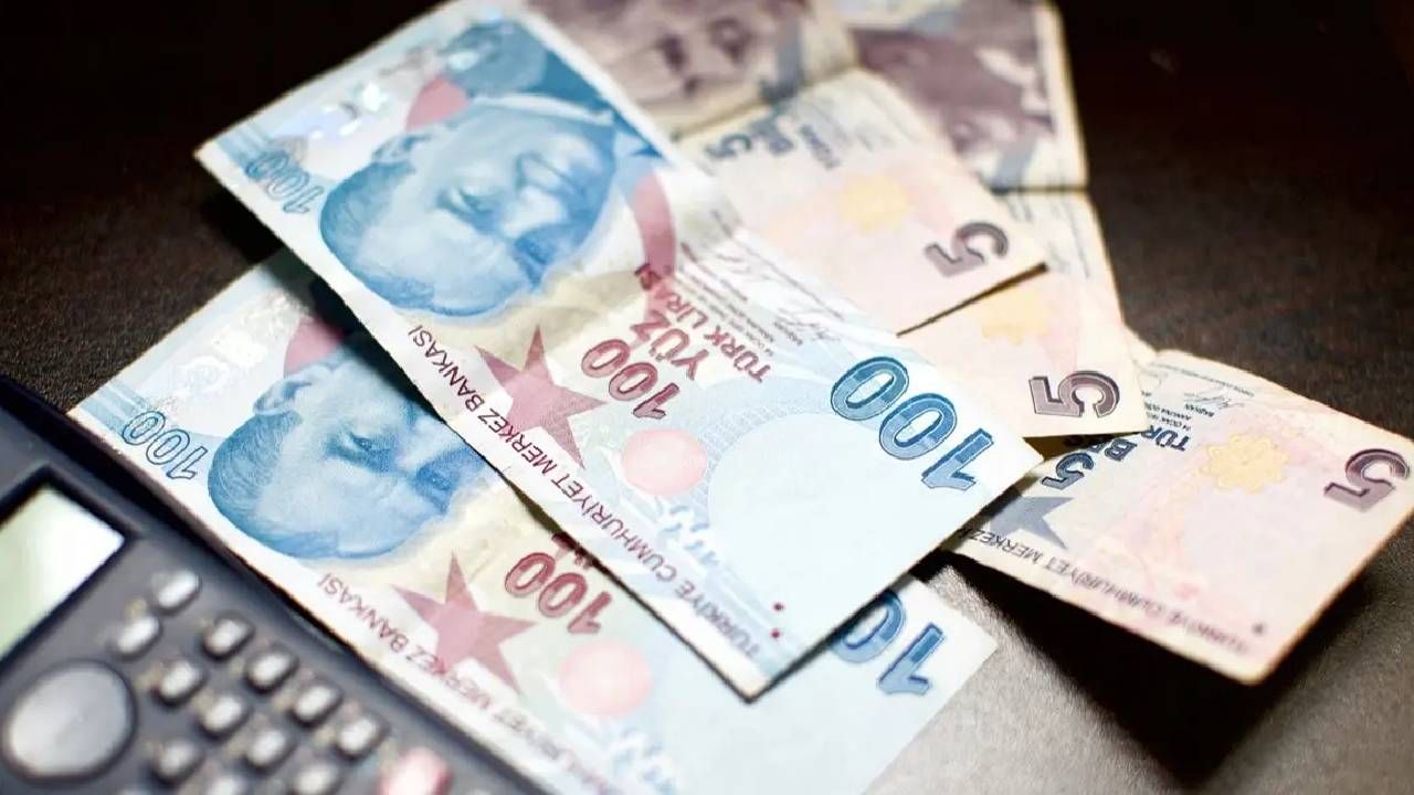 EYT'li ve emeklilere büyük şok! SGK uzmanı Özgür Erdursun üstüne basa basa uyardı: O kişilerin emekliliği iptal edilebilir 8
