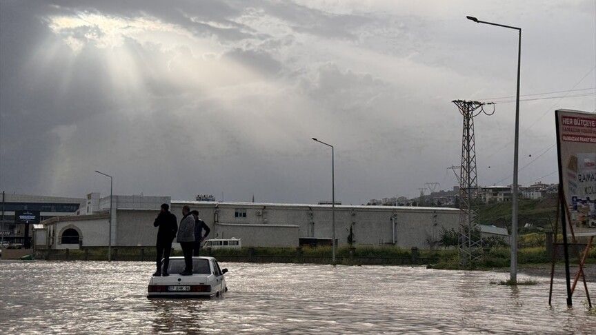 Meteoroloji uyardı: 46 ilde sağanak alarmı! 10