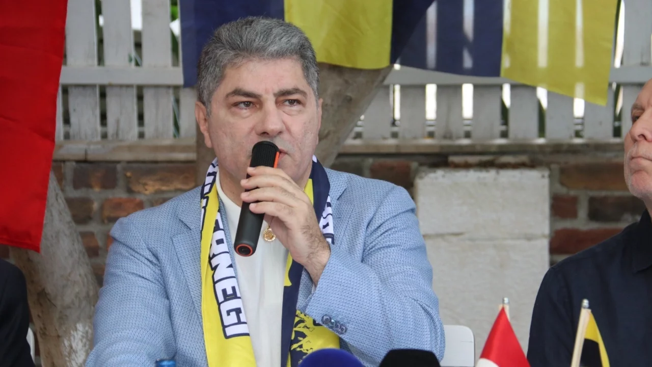 Hakan Safi: "2 yıldızı İstanbul'a getirdim! 2 milli futbolcuyla da anlaştım" 5