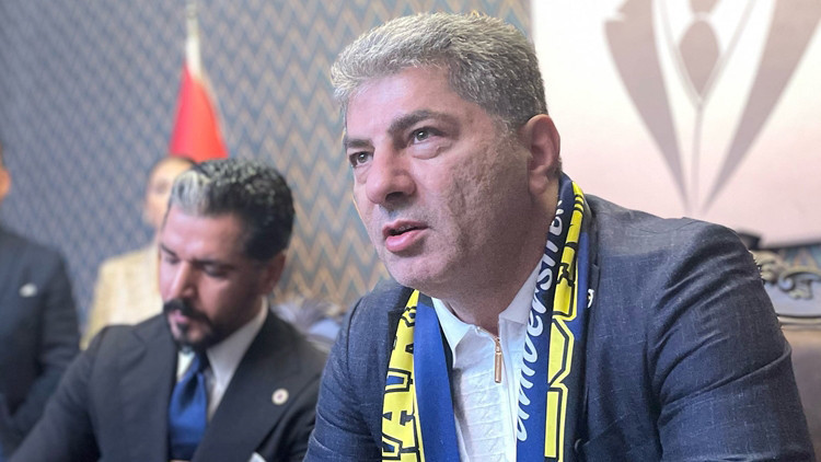 Hakan Safi: "2 yıldızı İstanbul'a getirdim! 2 milli futbolcuyla da anlaştım" 10