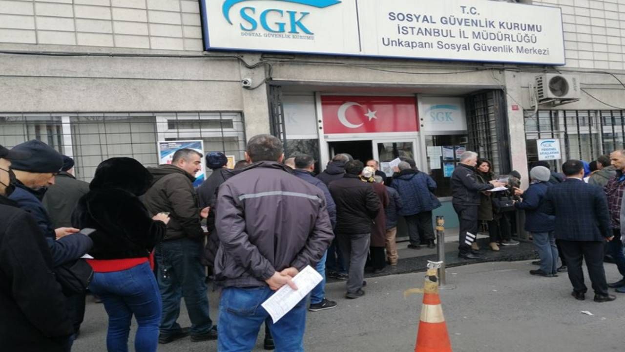 Milyonlarca EYT'liye kötü haber! SGK düğmeye bastı: Bayramdan sonra binlerce kişinin emekliliği iptal edilecek 1