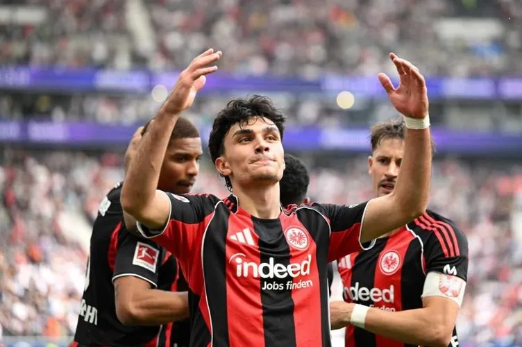 Galatasaray'dan Can Uzun girişimi! Frankfurt'un istediği bonservis şok etti 4