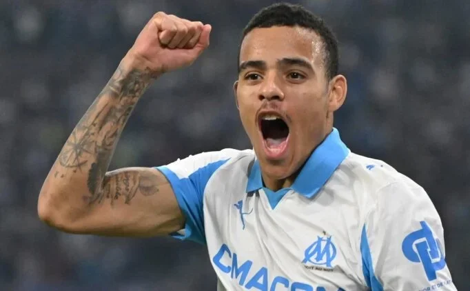 Aziz Yıldırım ve Hakan Safi'nin ortak transfer isteğiydi! Roma ile anlaşmak üzere 6