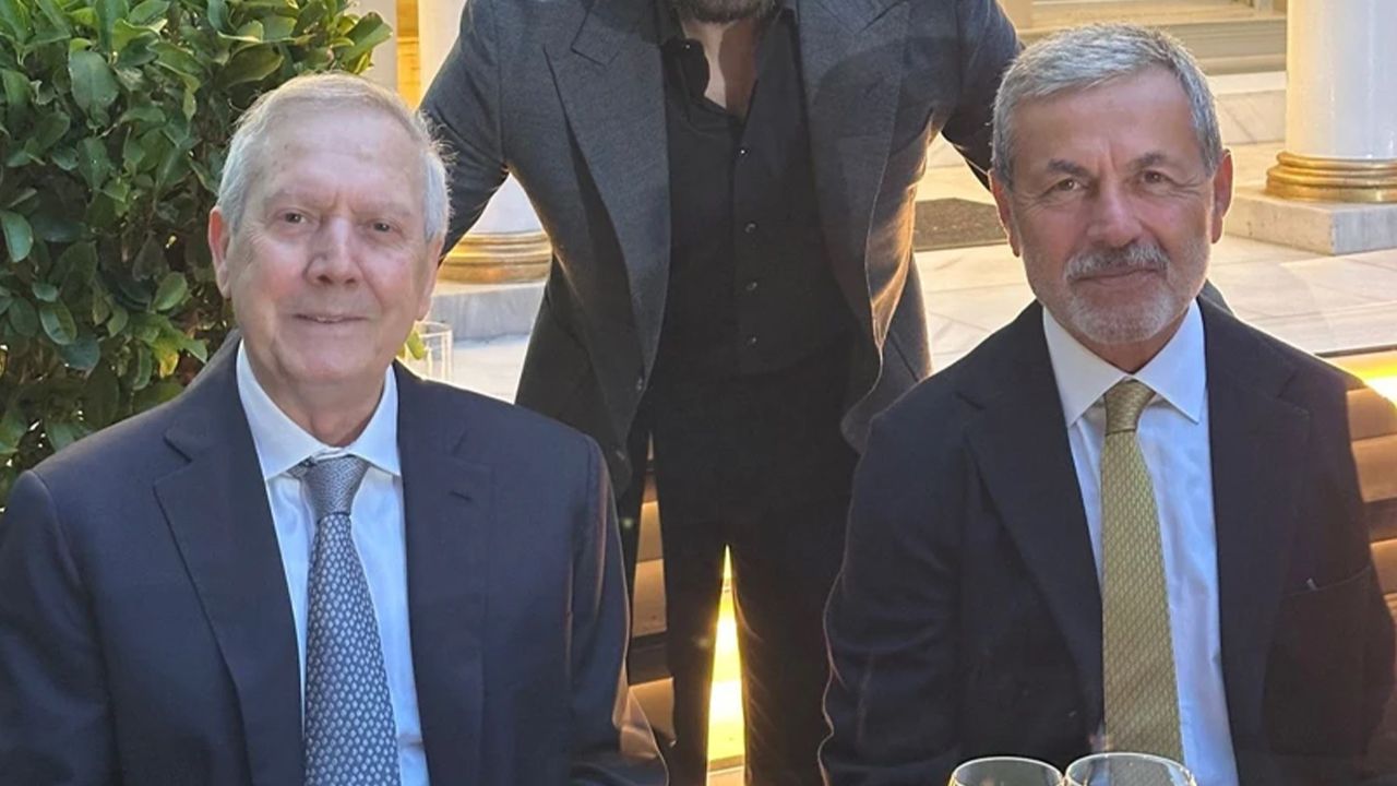 Aziz Yıldırım, Aykut Kocaman'la yaptığı görüşmeyi anlattı 11
