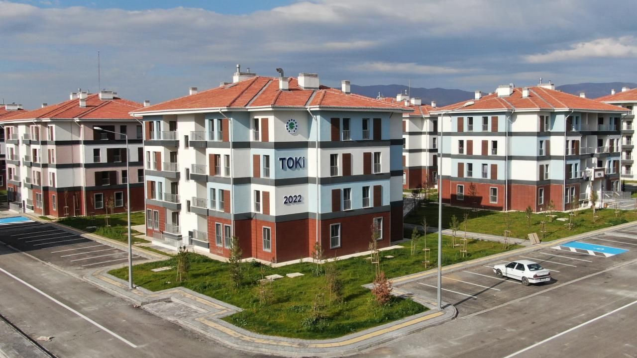 TOKİ 20 bin konut projesi il listesi belli oldu! Hangi ilde kaç konut satışa çıkarılacak? İşte TOKİ 20 bin konut satışı il ve ilçelere göre dağılımı 39