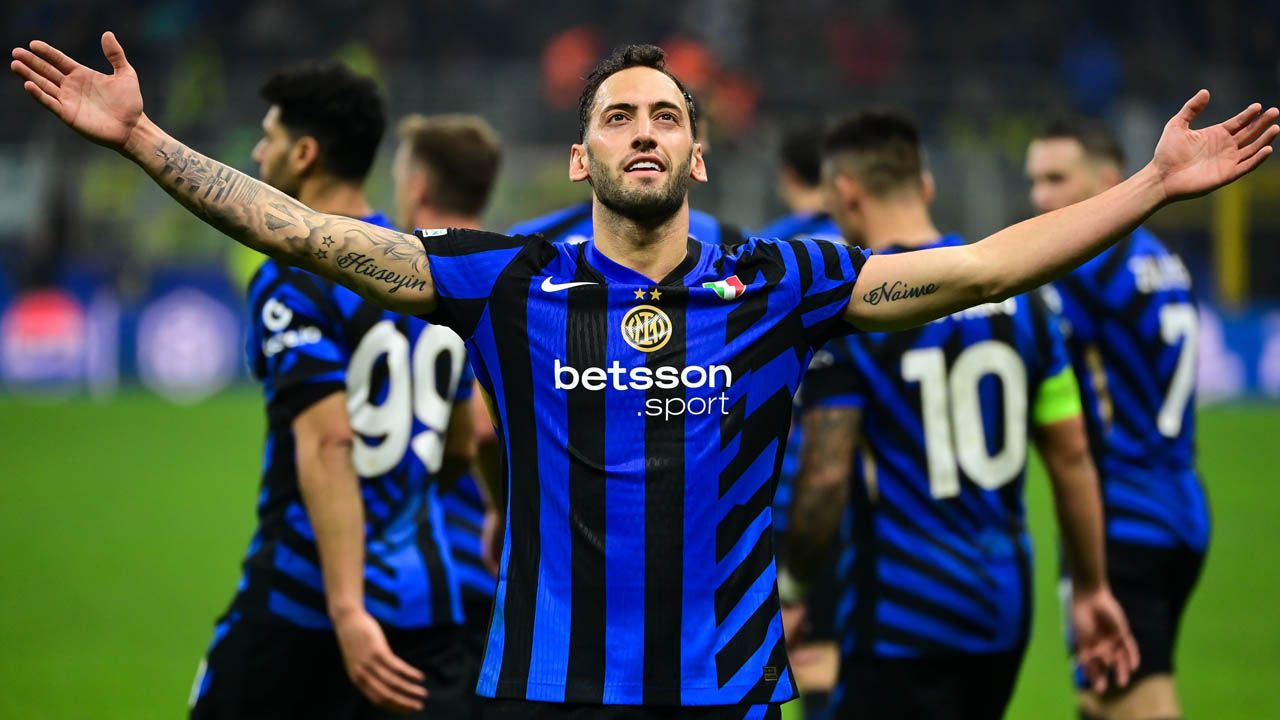 Hakan Çalhanoğlu Fenerbahçe'nin teklifini kabul etti! Alacağı maaş ortaya çıktı 7