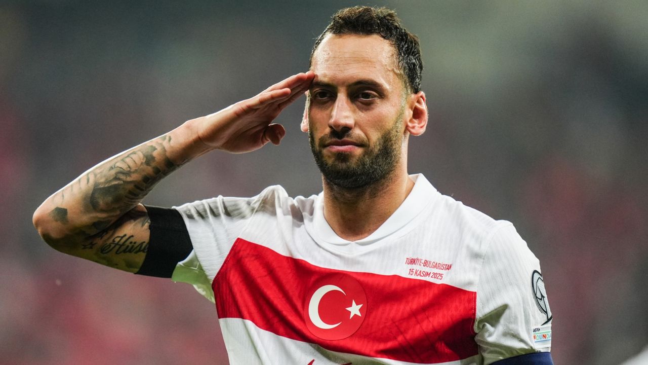 Hakan Çalhanoğlu Fenerbahçe'nin teklifini kabul etti! Alacağı maaş ortaya çıktı 4