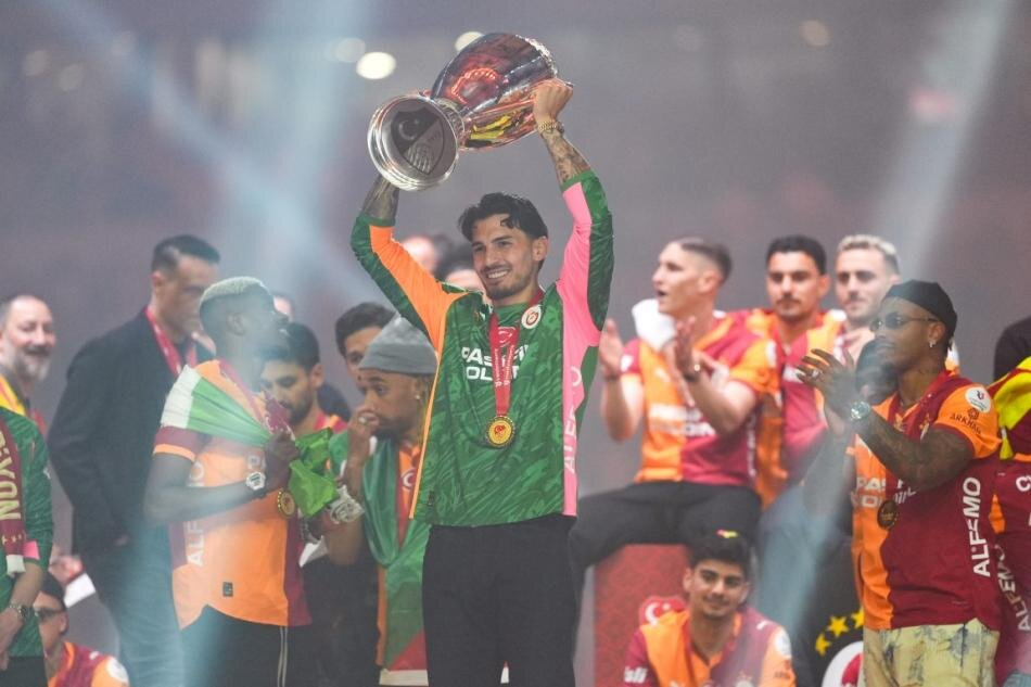 Galatasaray'da transferde son durum: Gedson bombası ve 4 oyuncuya yeni sözleşme 7