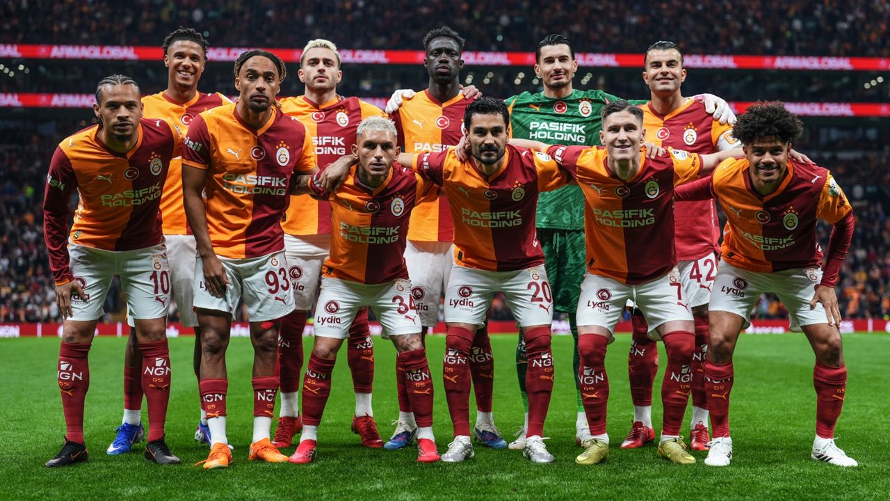 İtalyanlar Galatasaray'ın yeni transferini resmen duyurdu: Victor Osimhen'in yedeği olarak 85 milyon euroluk yıldız geliyor! 15 milyon euro maaş alacak 2