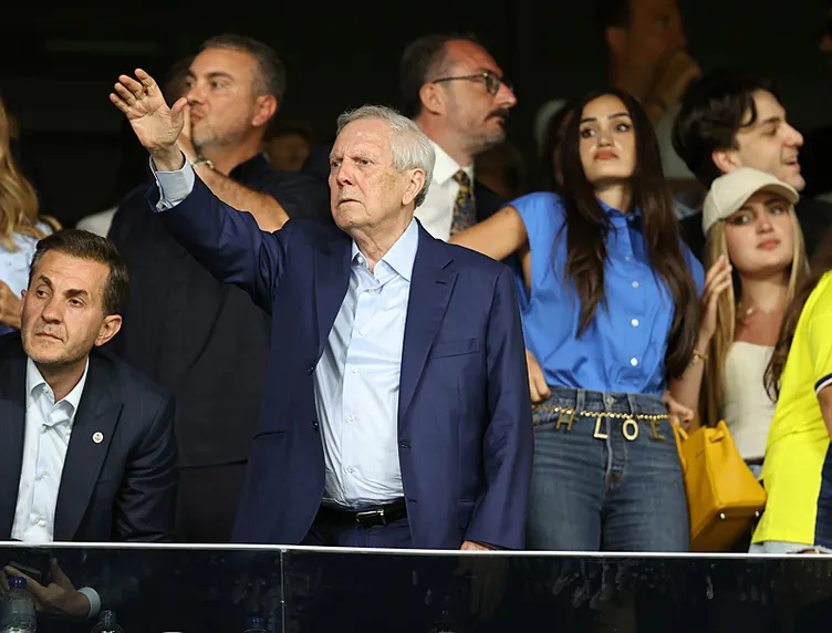 Aykut Kocaman'ın ekibi belli oldu: 4'ü de eski futbolcusu 1