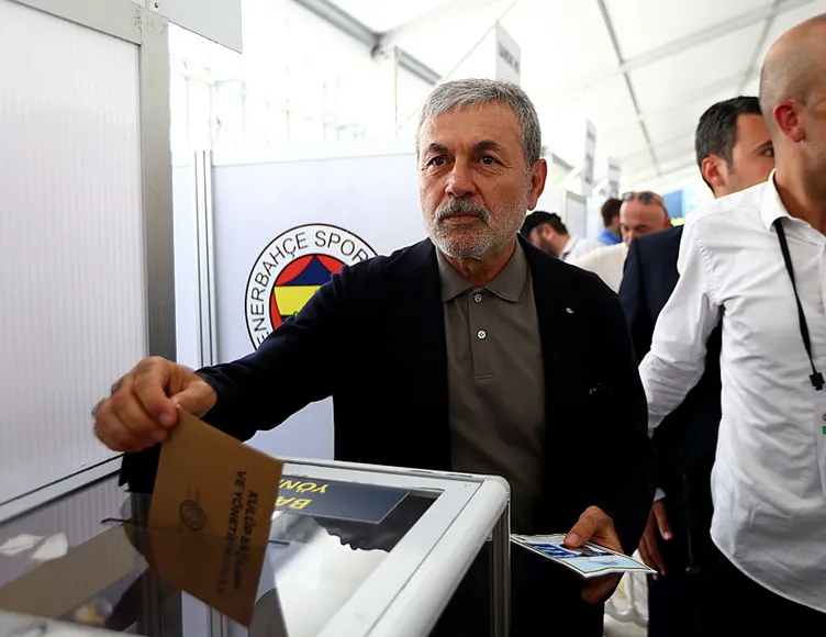 Aykut Kocaman'ın ekibi belli oldu: 4'ü de eski futbolcusu 10