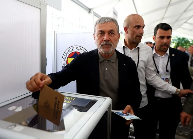 Aykut Kocaman'ın ekibi belli oldu: 4'ü de eski futbolcusu 3