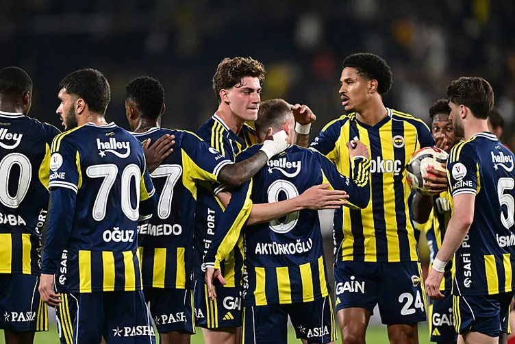 Aziz Yıldırım'a Hakan'a gönderdiği mesaj ve listedeki yıldızlar 3