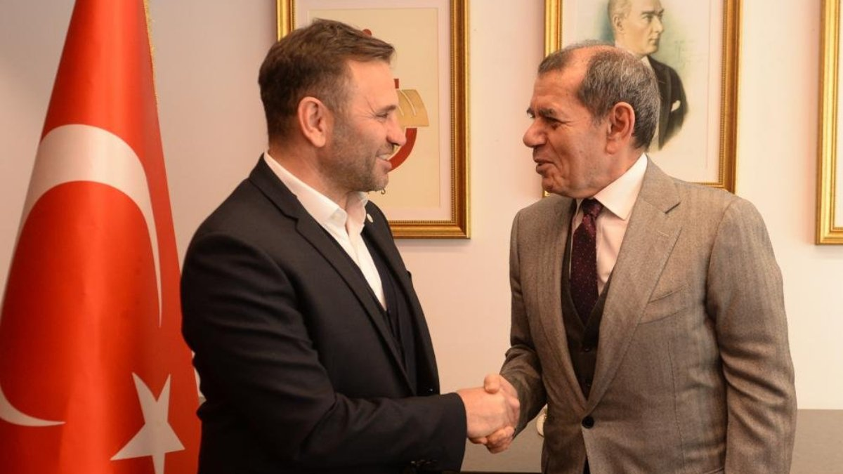 Galatasaray'da Jhon Duran sürprizi 3