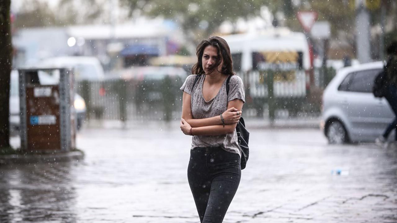 AKOM'dan İstanbul için son dakika uyarısı! Özellikle hafta sonuna dikkat: Hava tamamen değişecek 3