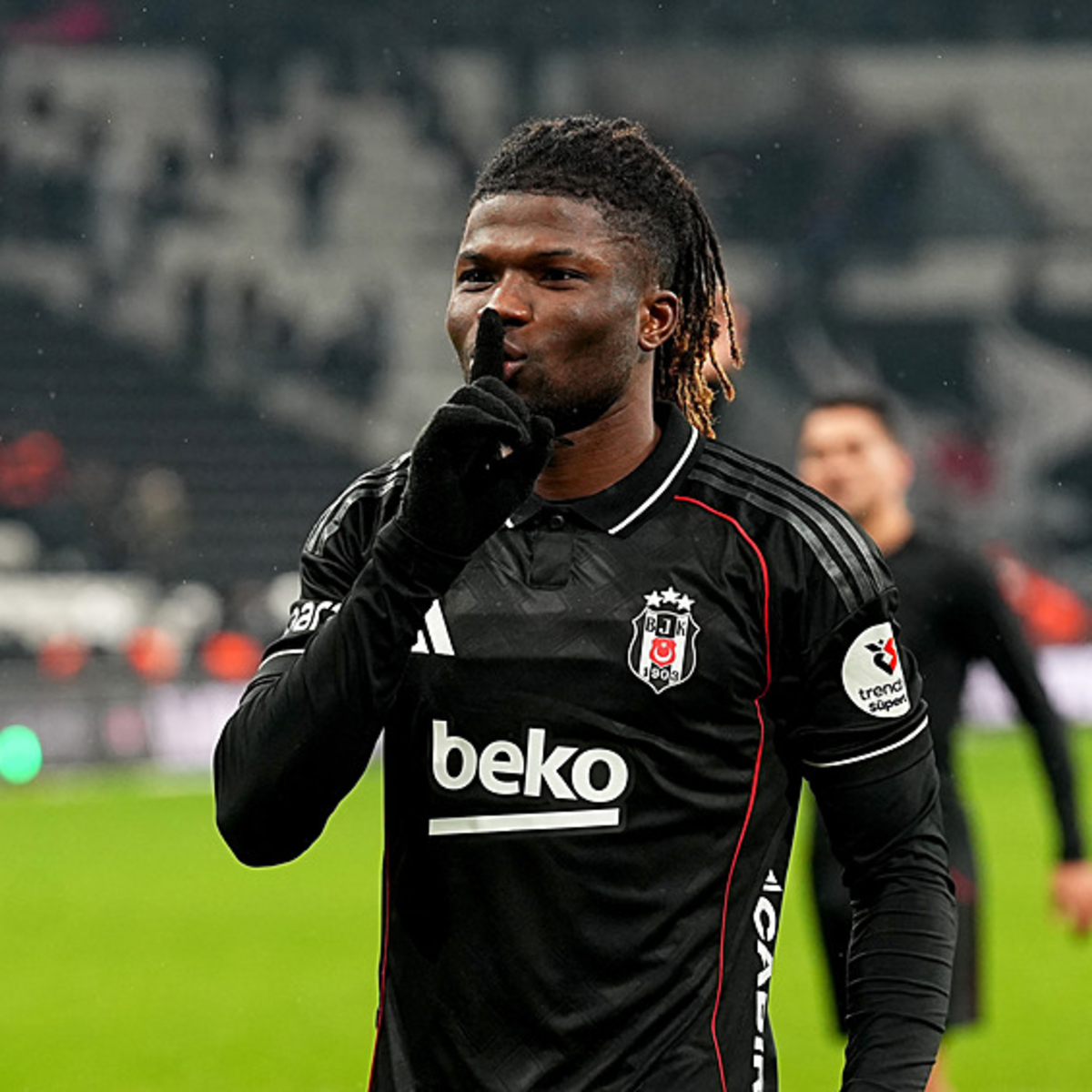F.Bahçe'nin yeni transferi İstanbul'da! Sağlık kontrolünden geçecek 9