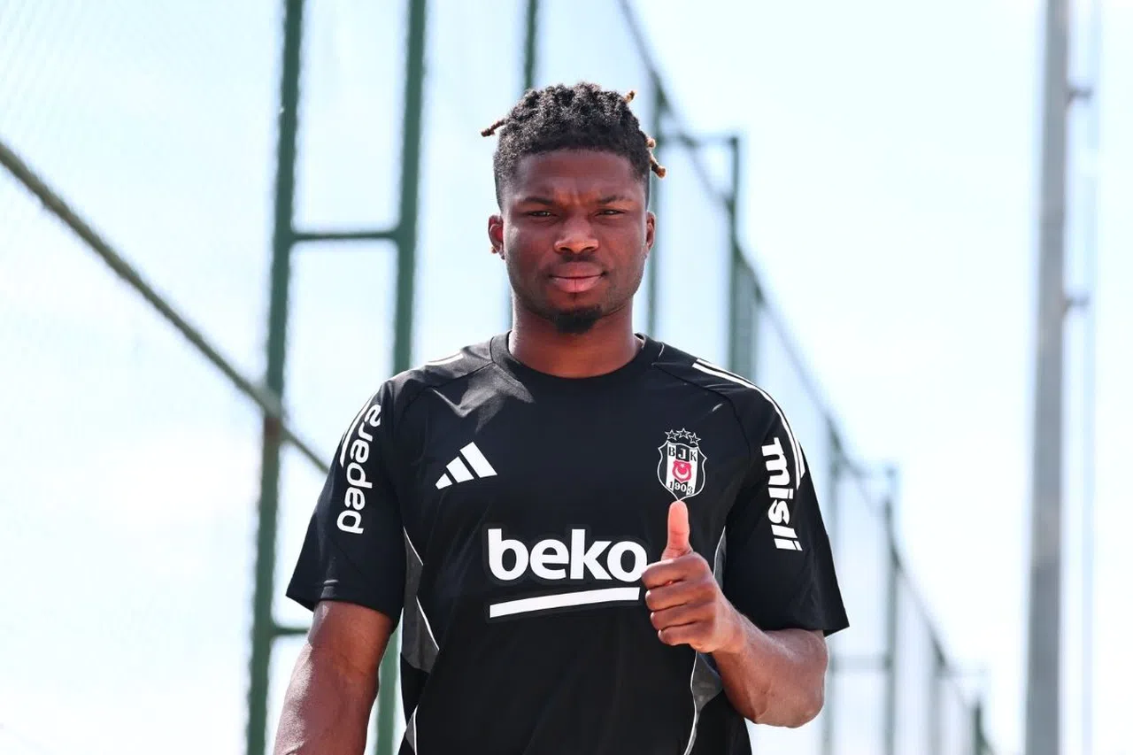 F.Bahçe'nin yeni transferi İstanbul'da! Sağlık kontrolünden geçecek 10