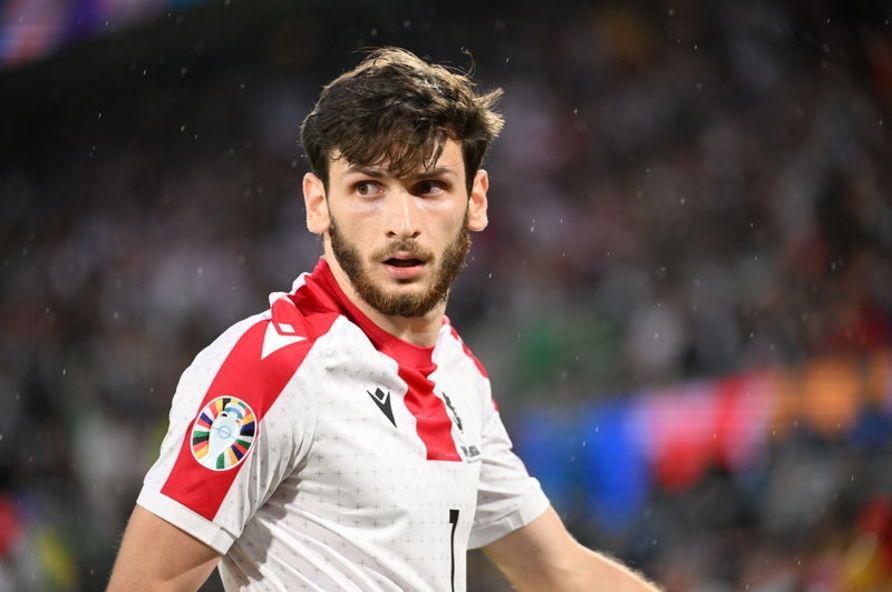 Dünya Kupası'nı evden izleyecekler futbolcular 3